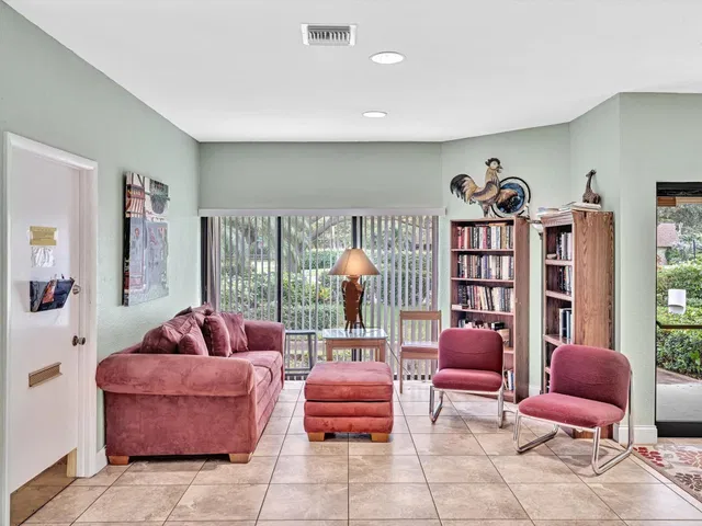  Unit 38B photo 72