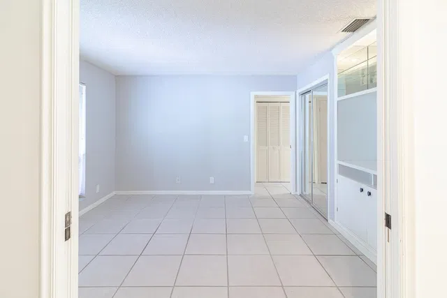  Residence photo 23