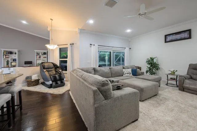 Residence photo 13