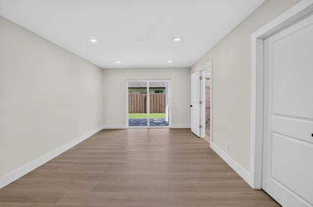 Residence photo 23