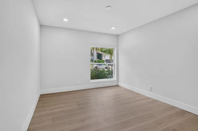 Residence photo 33