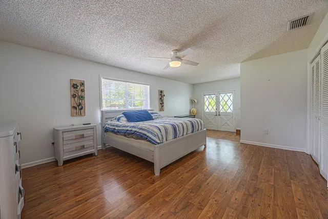 Residence photo 15
