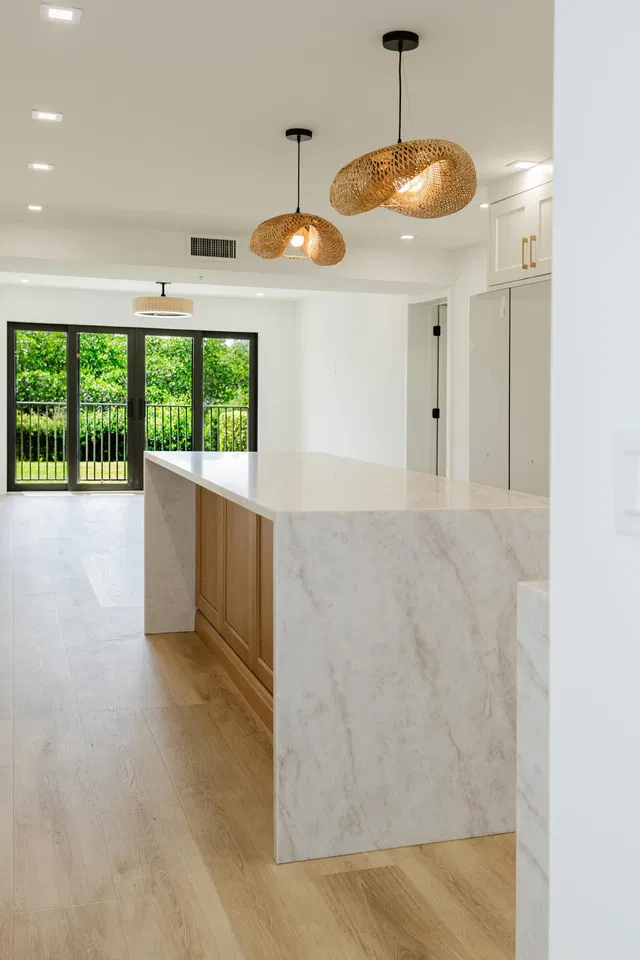 Unit 103 photo 18
