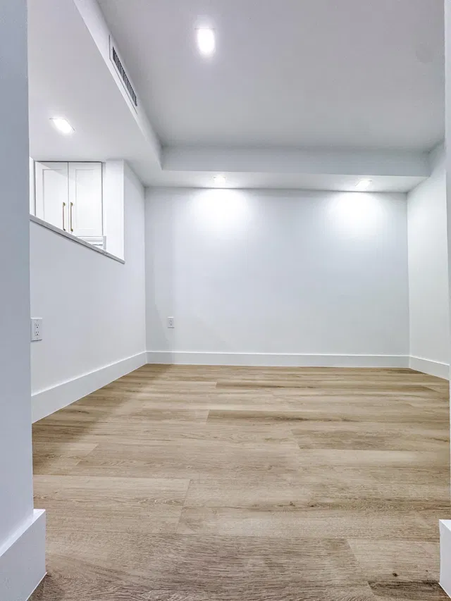 Unit 103 photo 21