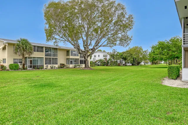 Residence photo 19