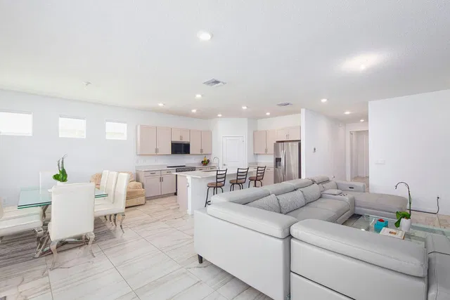 Residence photo 11