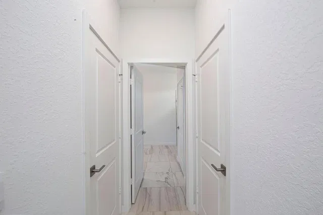 Residence photo 20