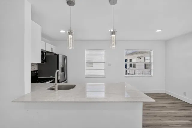  Residence photo 8