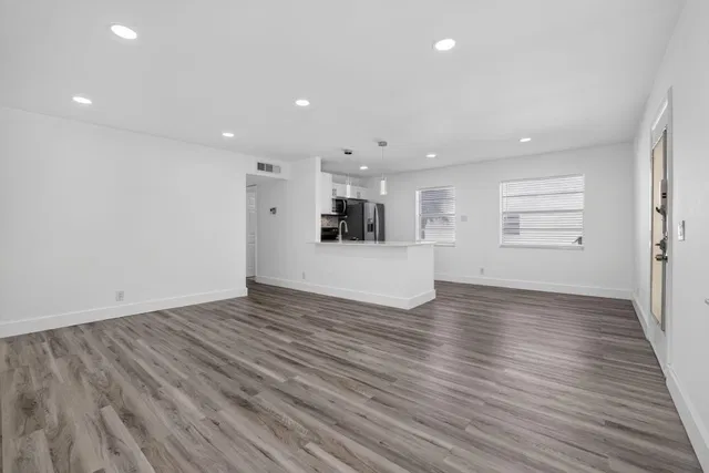  Residence photo 9
