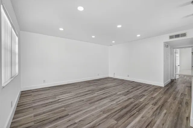  Residence photo 10