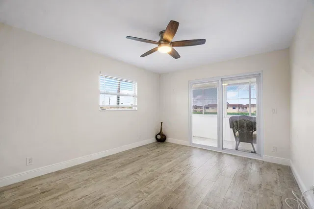 Residence photo 11