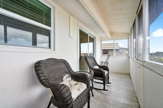 Residence photo 19