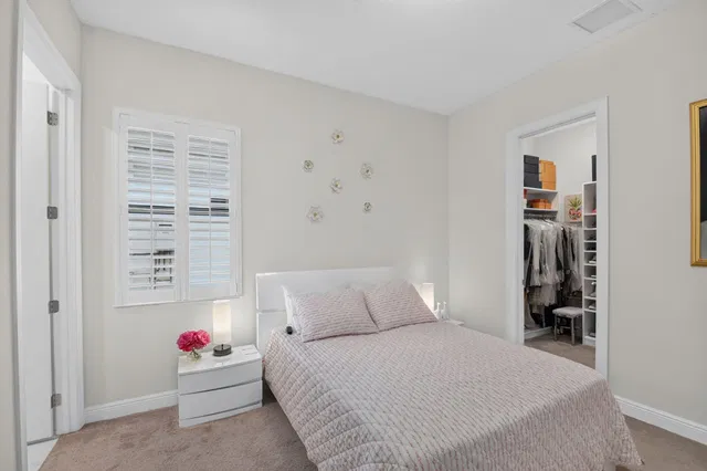 Residence photo 37