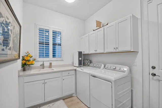Residence photo 49