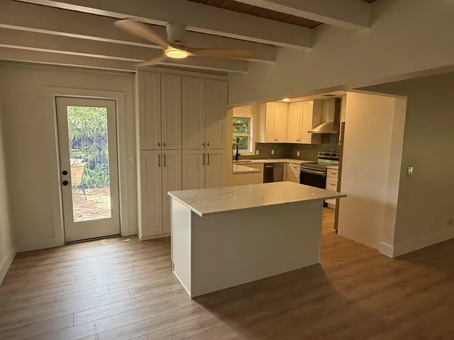 Residence photo 8