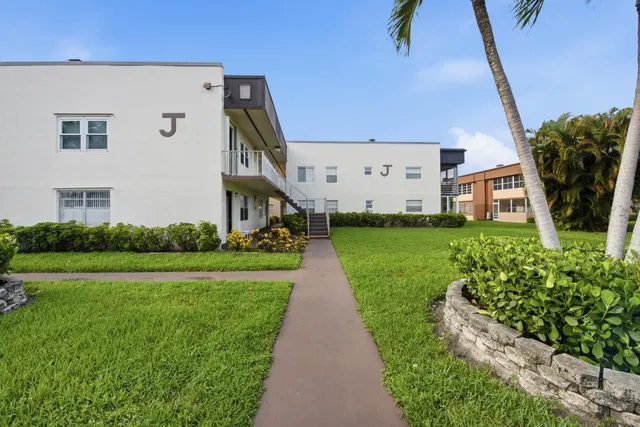  Residence photo 4