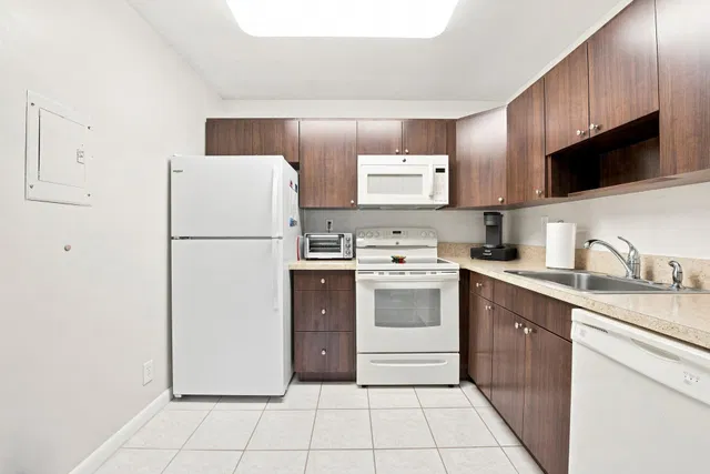  Residence photo 15