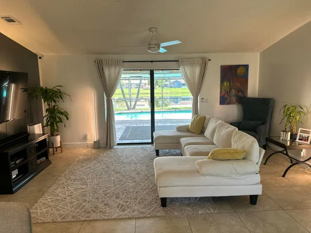 Residence photo 9