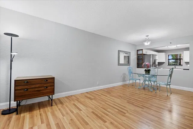 Unit 105 photo 13