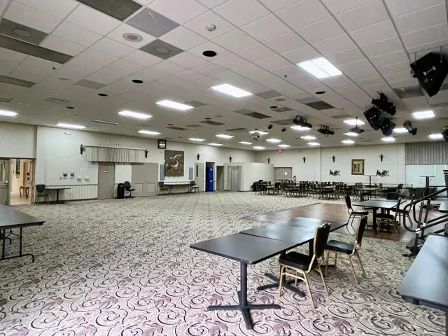 Unit 105 photo 36