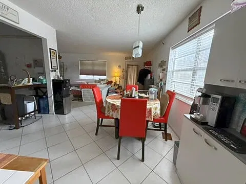 Unit H photo 5
