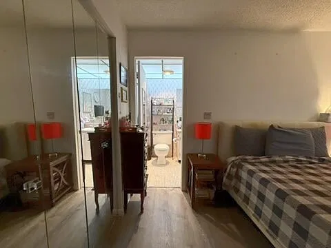 Unit H photo 10