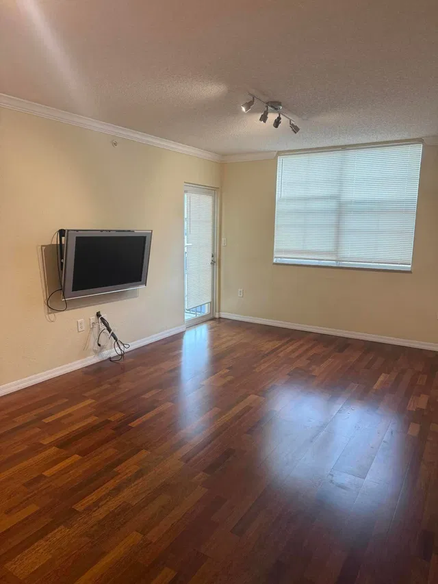 Flagler Pointe Unit 418 photo 11