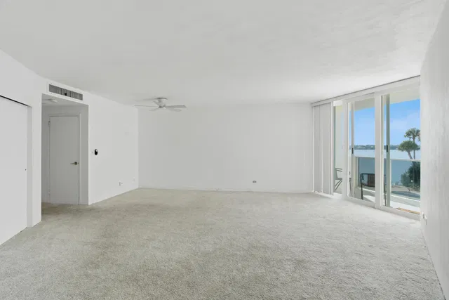 Old Northwood Unit 303 photo 2