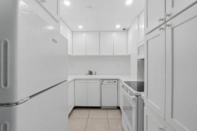 Old Northwood Unit 303 photo 5