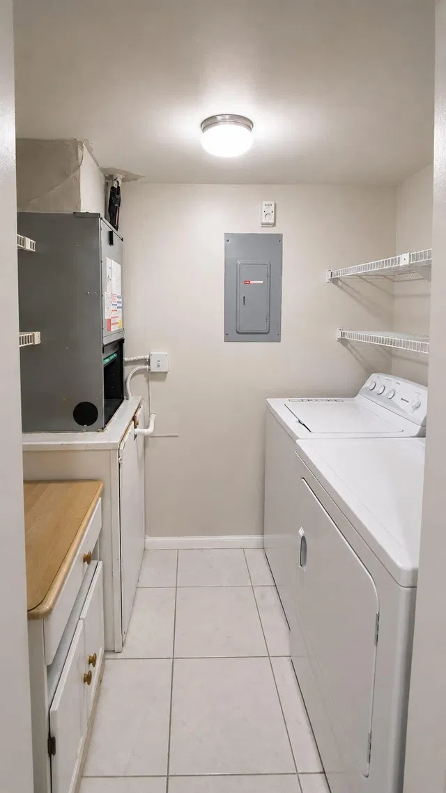 Unit C2 photo 12