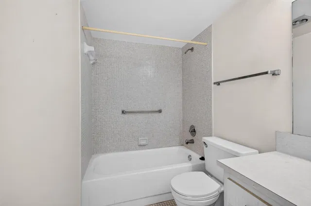 Residence photo 34