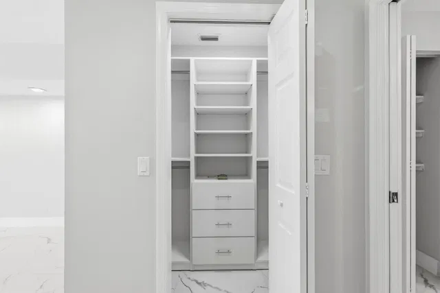  Residence photo 21