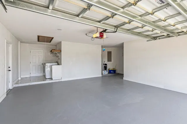  Residence photo 39