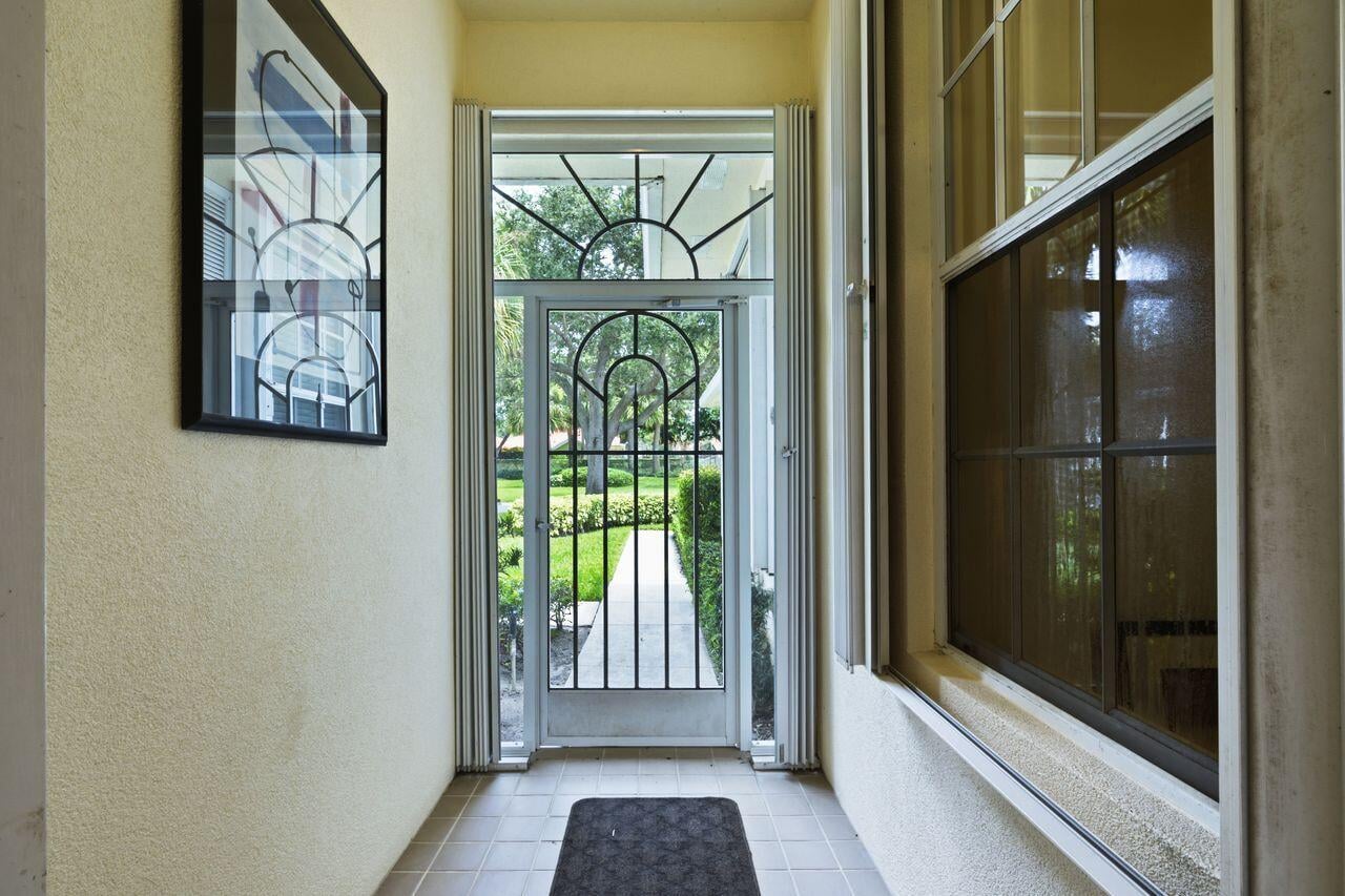 Residence photo 6
