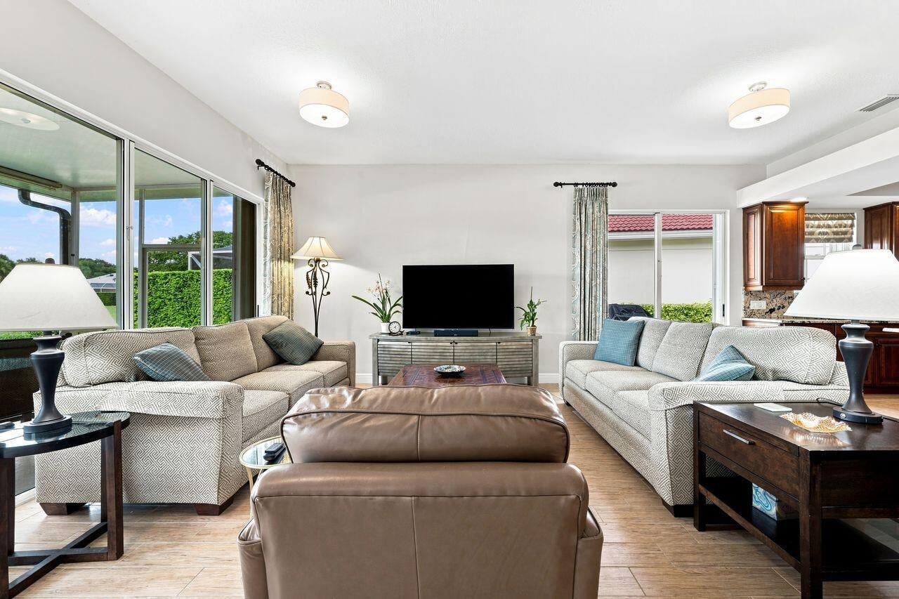 Residence photo 15