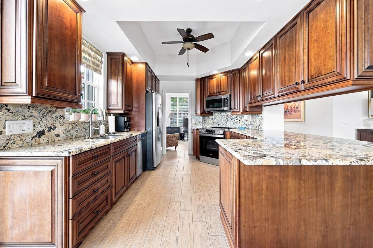 Residence photo 20