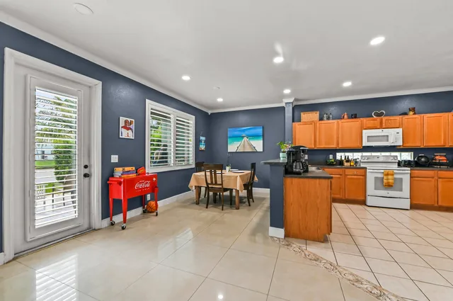 Residence photo 11