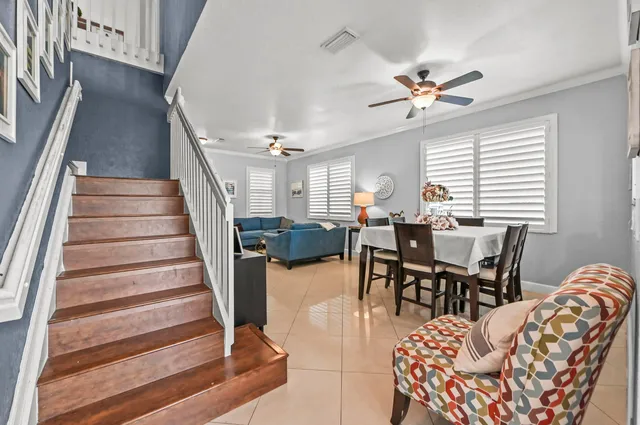 Residence photo 16
