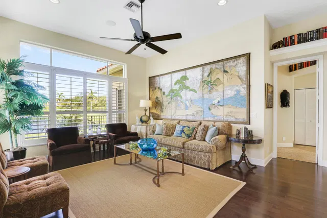  Residence photo 11