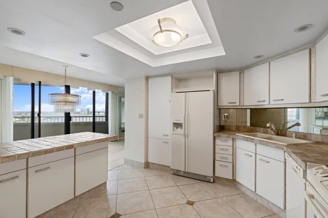 Singer Island Unit 12C photo 9