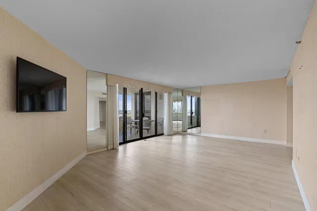 Singer Island Unit 12C photo 11