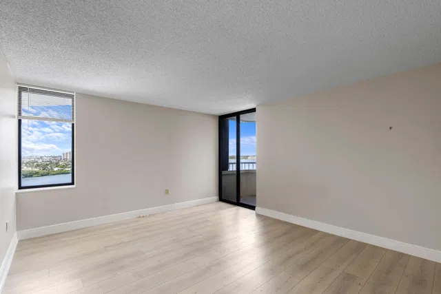 Singer Island Unit 12C photo 17