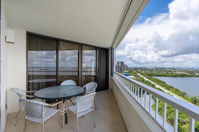 Singer Island Unit 12C photo 20
