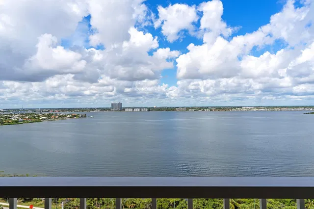 Singer Island Unit 12C photo 21