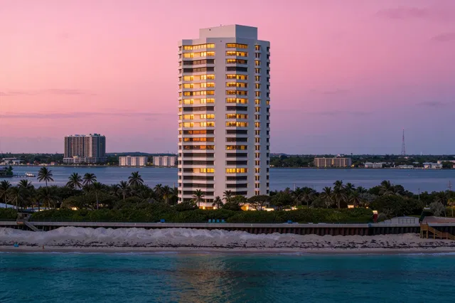Singer Island Unit 12C photo 23