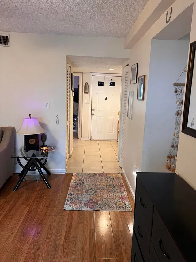 Residence photo 3