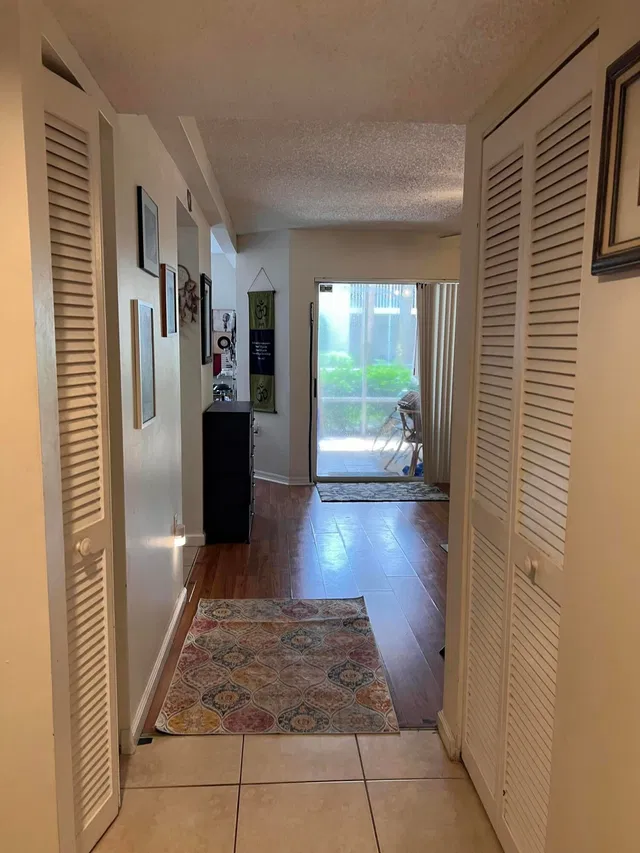 Residence photo 4