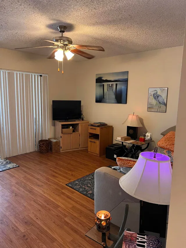 Residence photo 13
