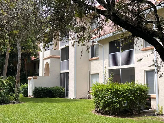 Residence photo 25
