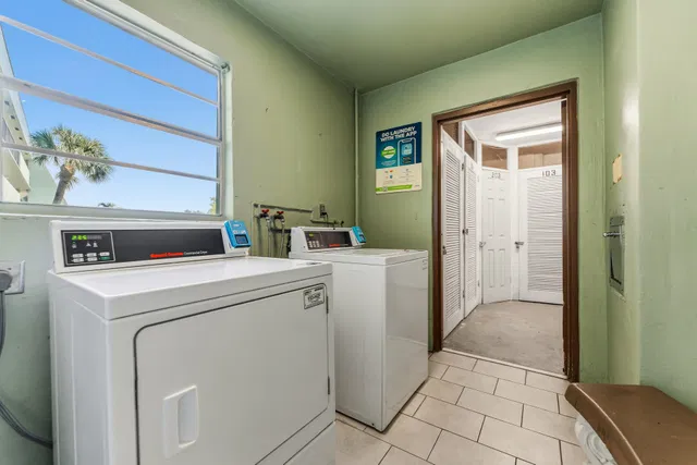 Unit 208 photo 25